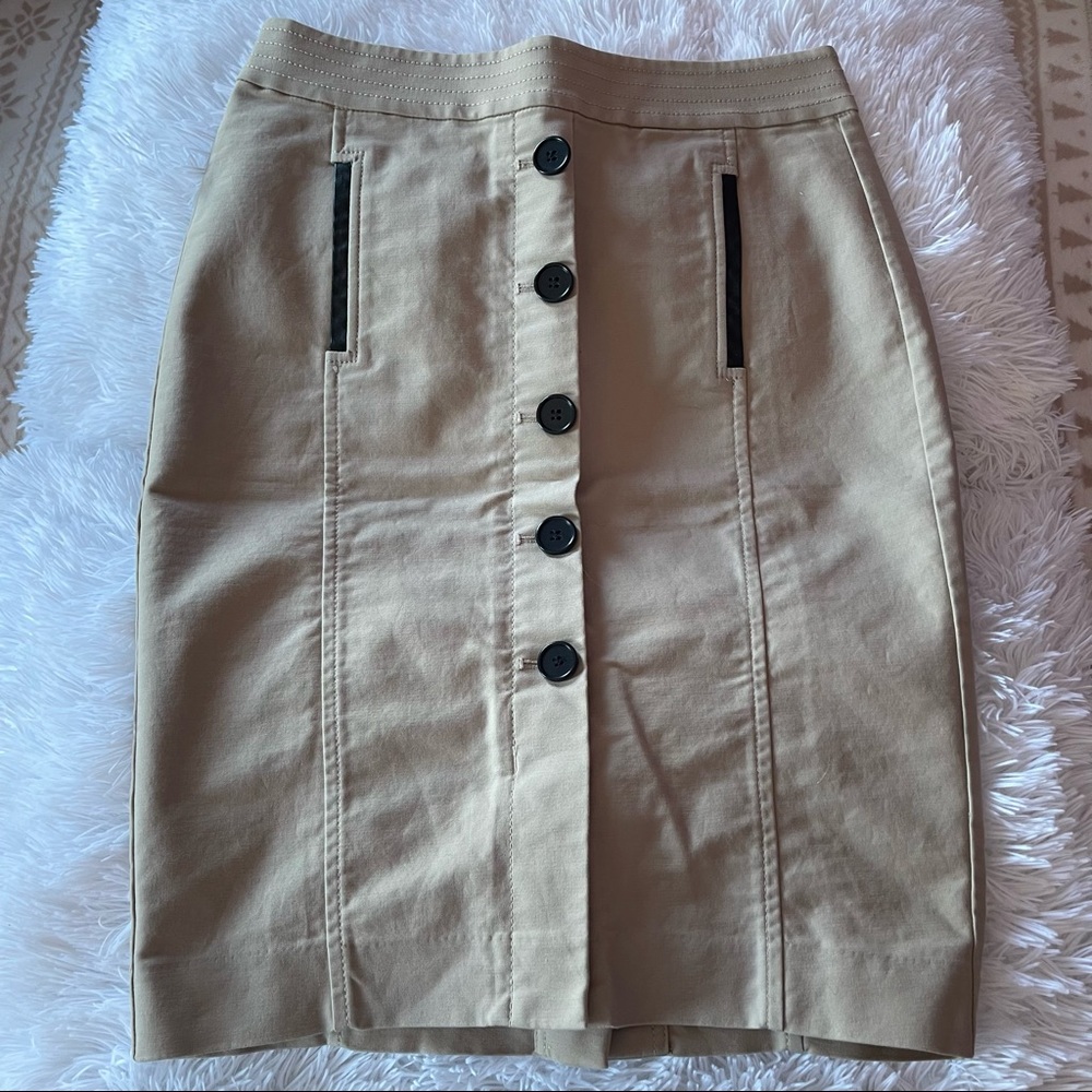 Ann Taylor Beige Button Down Skirt - 4